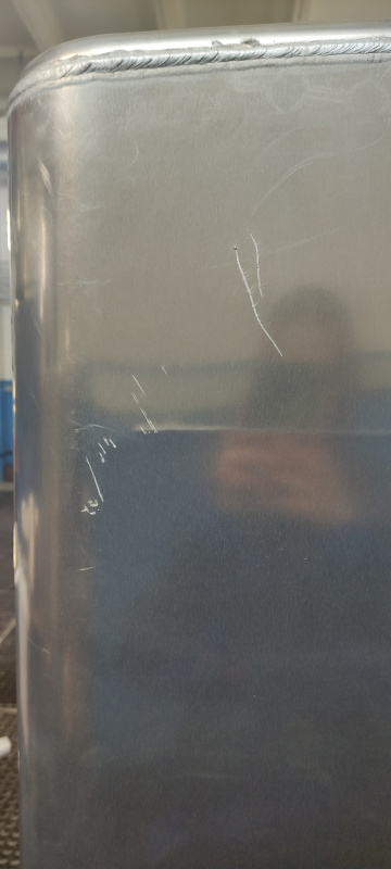 Алюминиевый топливный бак 750 л. со ступенкой (№ 741075)